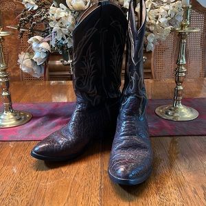 Tony Lama brown men’s western cowboy boots. Size 7.5D